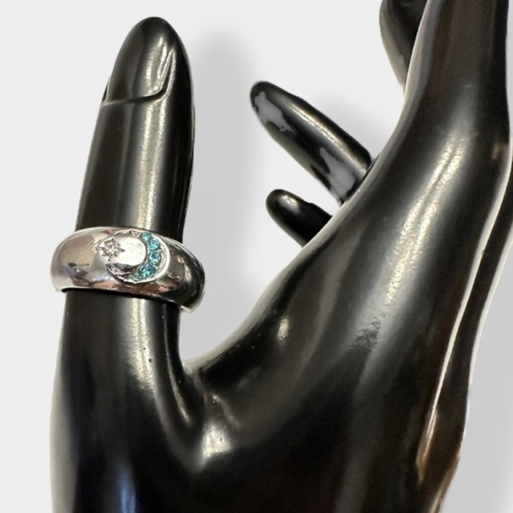 4/$25 - 
 Thick Band Crescent Moon